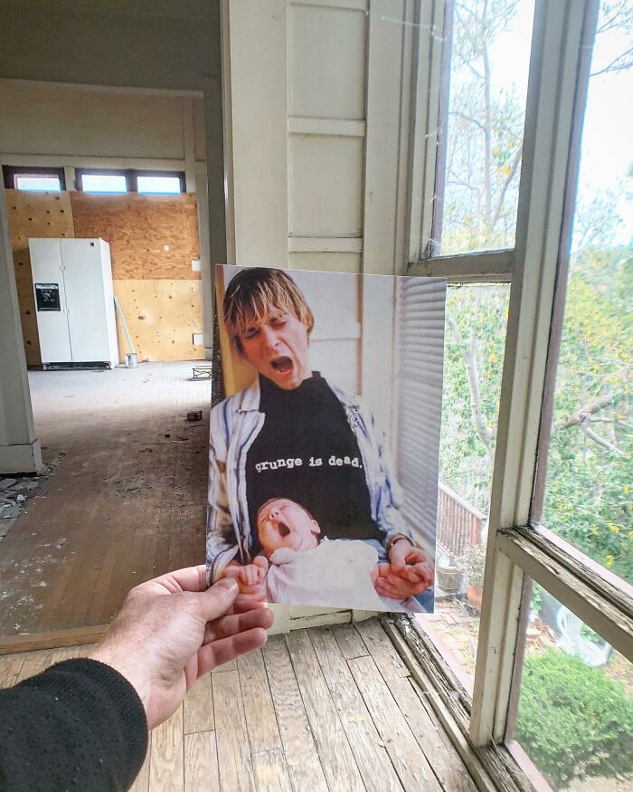 Kurt Cobain And Courtney Love With Frances Bean In 1992 At Their Hollywood Heights Home. Taken By Stephen Sweet