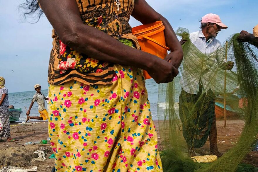 Meet Maciej Dakowicz's Breathtaking Street Photographs