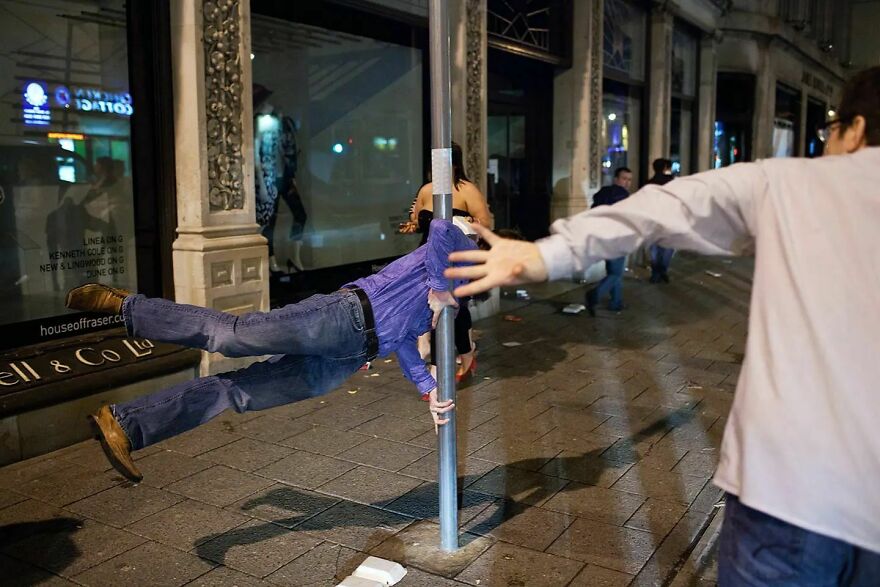 Meet Maciej Dakowicz's Breathtaking Street Photographs