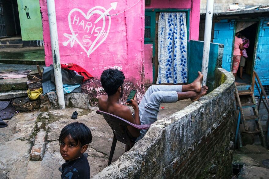 Meet Maciej Dakowicz's Breathtaking Street Photographs