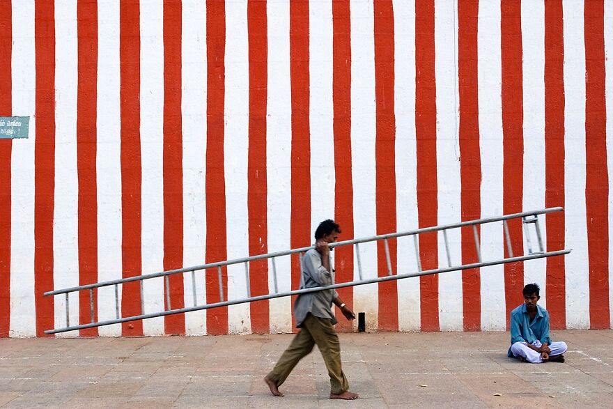 Meet Maciej Dakowicz's Breathtaking Street Photographs