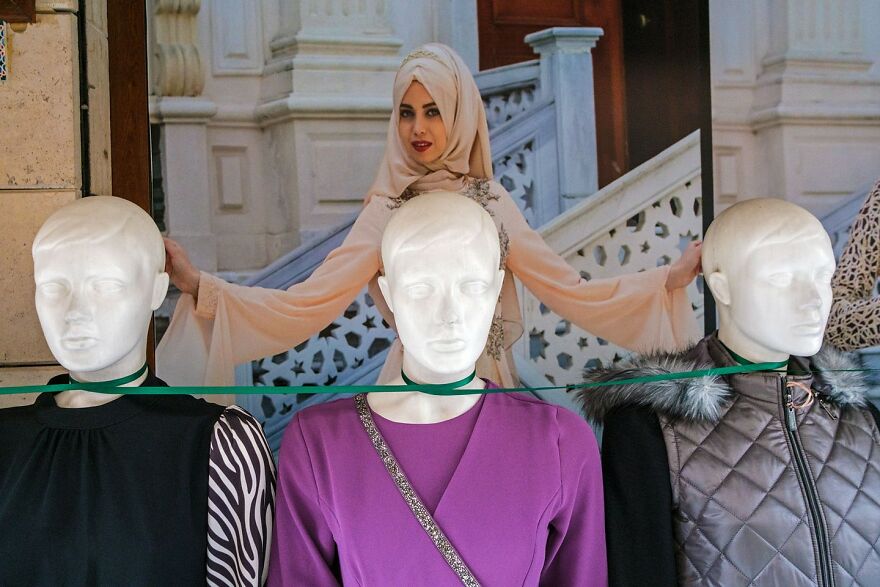 Meet Maciej Dakowicz's Breathtaking Street Photographs