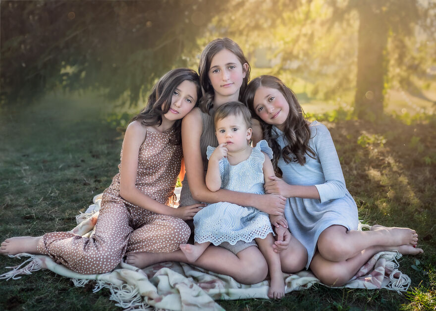 I Challenged Myself To Photograph 30 Different Sisters In 30 Days!