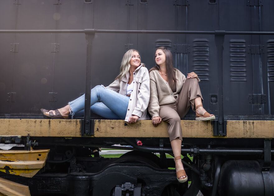 I Challenged Myself To Photograph 30 Different Sisters In 30 Days!