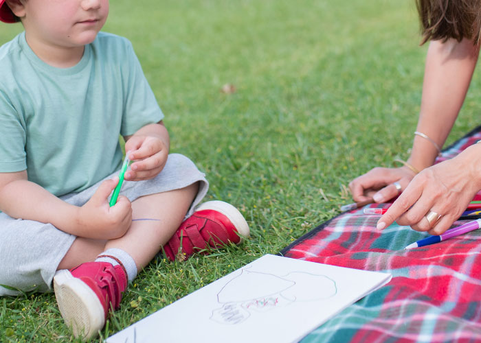 Woman Has Packed Uni Schedule But Her Parents Still Expect Her To Take Care Of Her Little Brother, Drama Ensues When She Refuses Woman Has Packed Uni Schedule But Her Parents Still Expect Her To Take Care Of Her Little Brother, Drama Ensues When She Refuses