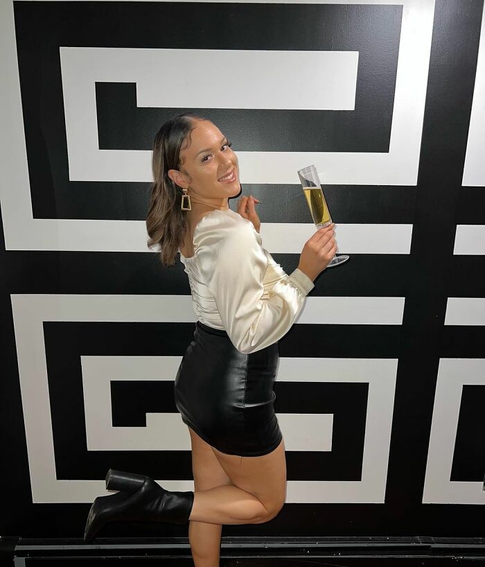 This Woman Gave Her Sister&rsquo;s Dorm Room A Makeover, And People Are Awestruck