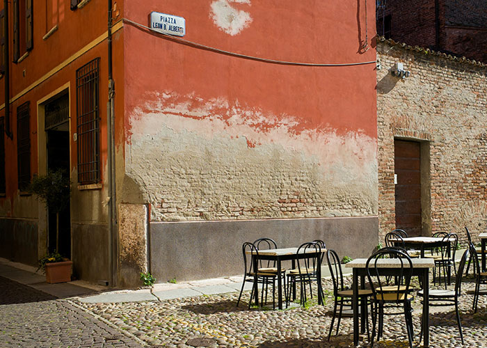 30 Things Americans Find Very Weird About Europe, According To This Viral Thread