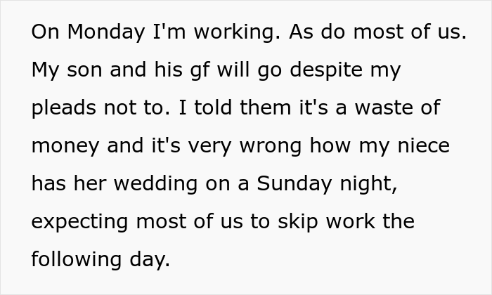 Relative Upset Their Niece Planned A Destination Wedding On A Sunday Night, Tells Her Off, And The Internet's Having None Of It Relative Upset Their Niece Planned A Destination Wedding On A Sunday Night, Tells Her Off, And The Internet's Having None Of It