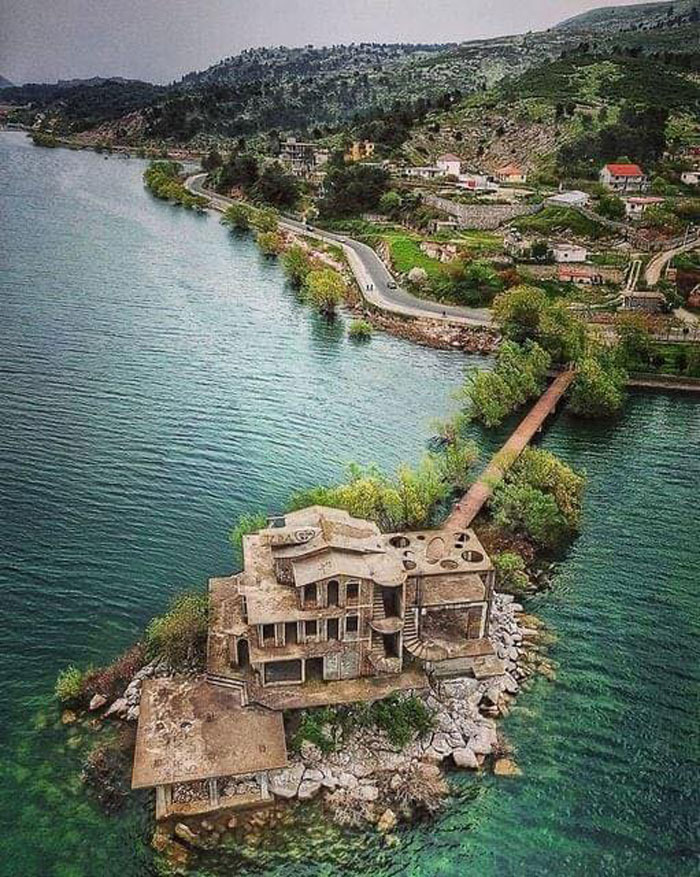 One's Own Abandoned Island