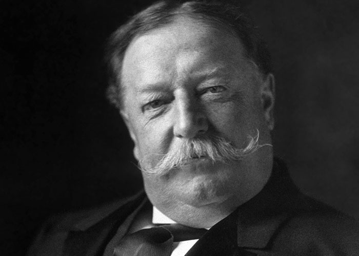 Someone Asked Historians To Share History’s Biggest ‘Middle Finger’ Moments, And 30 People Delivered