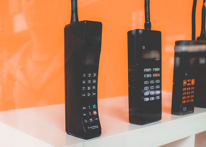 Someone Asked Historians To Share History’s Biggest ‘Middle Finger’ Moments, And 30 People Delivered