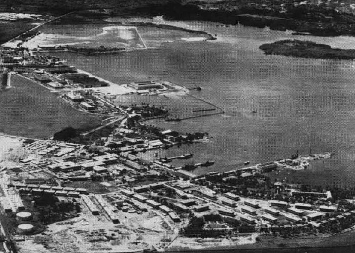 Someone Asked Historians To Share History’s Biggest ‘Middle Finger’ Moments, And 30 People Delivered