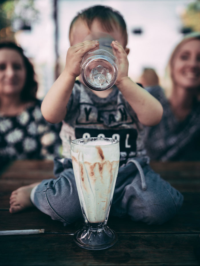 Someone Asks Cashiers To Share What Items Make Them Silently Judge People Who Buy Them, 50 Respond