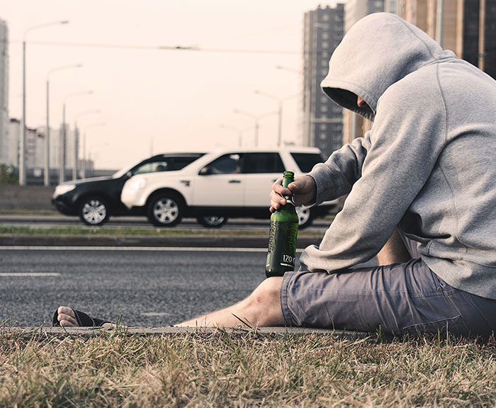 Someone Asks Cashiers To Share What Items Make Them Silently Judge People Who Buy Them, 50 Respond