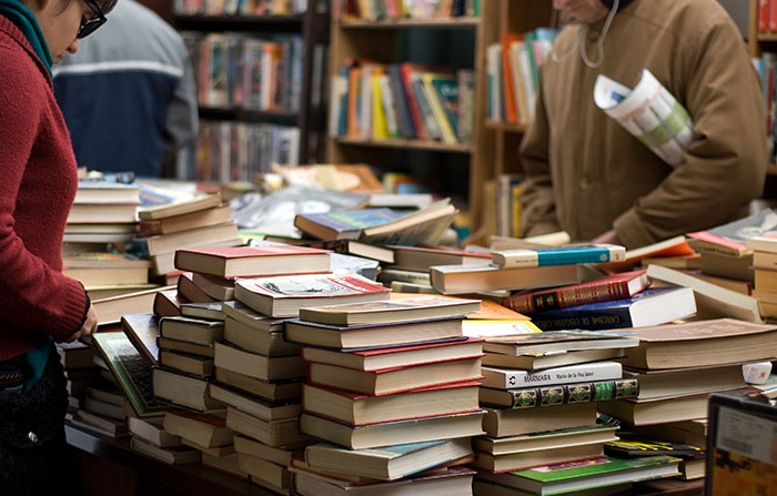 Someone Asks Cashiers To Share What Items Make Them Silently Judge People Who Buy Them, 50 Respond