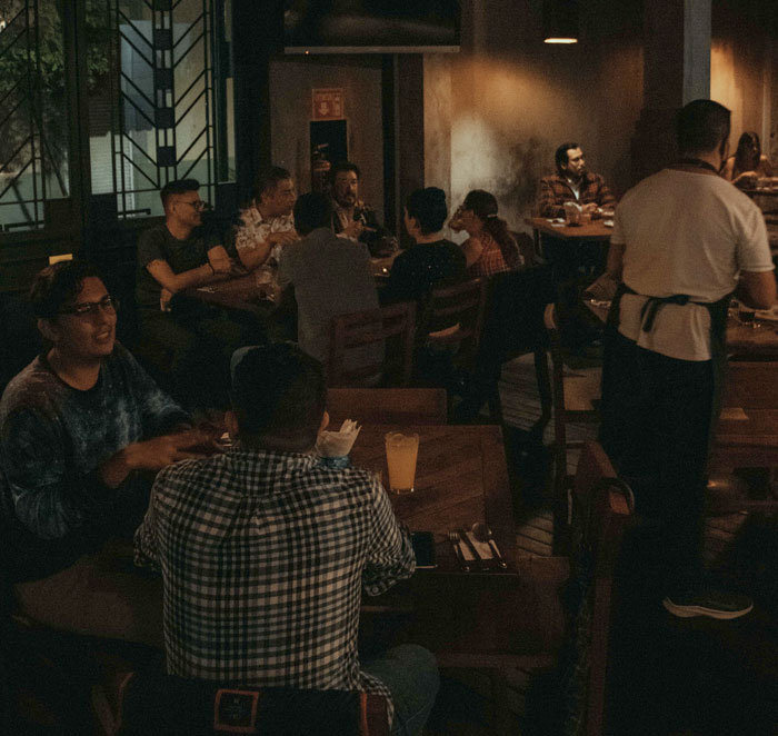 Woman Is Furious After Her Expensive Dinner Gets "Ruined" By Toddlers, Proposes A New Policy To Deal With Chaotic Children