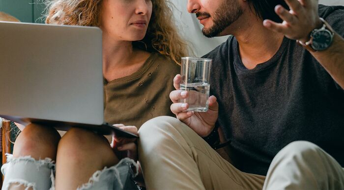 Men Are Sharing 30 Red Flags That Women Should Look Out For If They Don't Want To End Up In Awful Relationships - 20