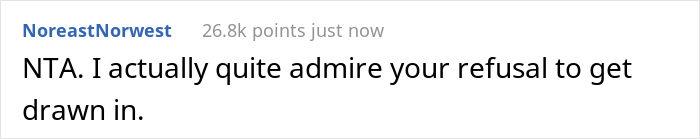 People Online Are Applauding This Woman For Laughing In Her Mom’s Friend’s Face When She Tried To Send Her To Her Room People Online Are Applauding This Woman For Laughing In Her Mom’s Friend’s Face When She Tried To Send Her To Her Room