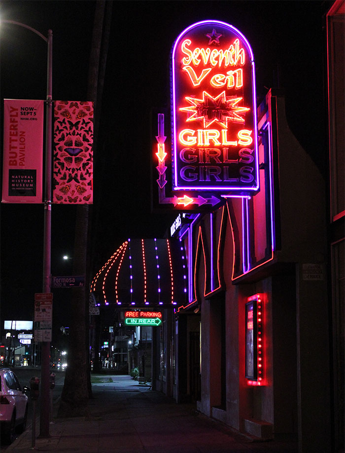 35 Of The Dumbest Wedding Traditions People Hope Will Disappear As Soon As Possible