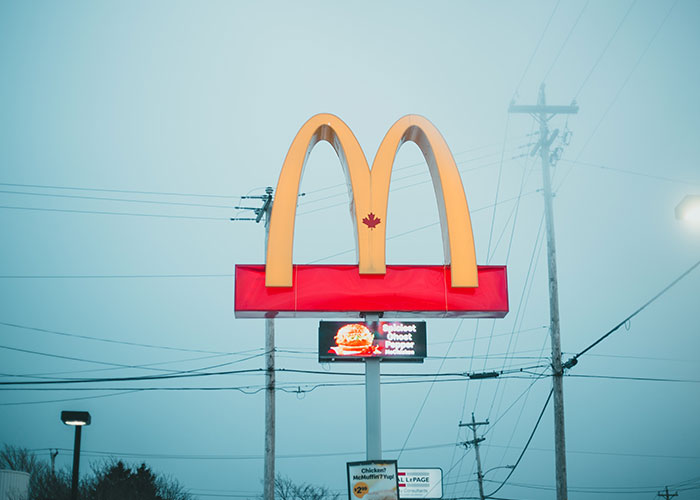 30 Giveaways That Someone Is American, As Described By Non-Americans - 19