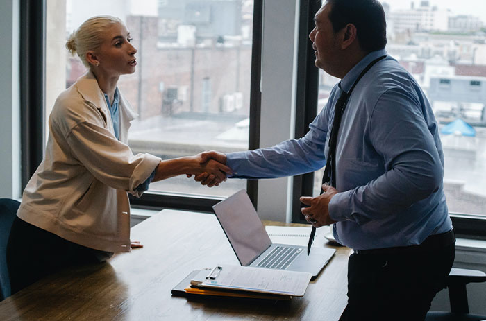 20 Indicios de que alguien es estadounidense, según aquellos que no son de allí