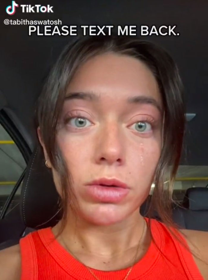 Woman Left In Tears After She Lost Her Wallet And Some Stranger Said He Would Only Return It After She Went On A Date With Him