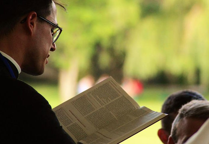 30 People Reveal The Best And Worst Transformations They’ve Seen From Their High School Friends