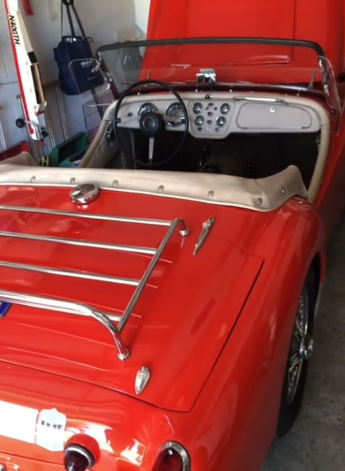 Guy Is Stunned After Receiving A Complaint From The HOA After A Child Burned Their Hand On His Hot Car Guy Is Stunned After Receiving A Complaint From The HOA After A Child Burned Their Hand On His Hot Car