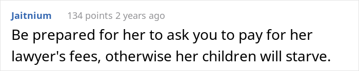 Karen Calls The Cops On Driver She Crashed Into, Regrets It After They See The Surveillance Footage - 43