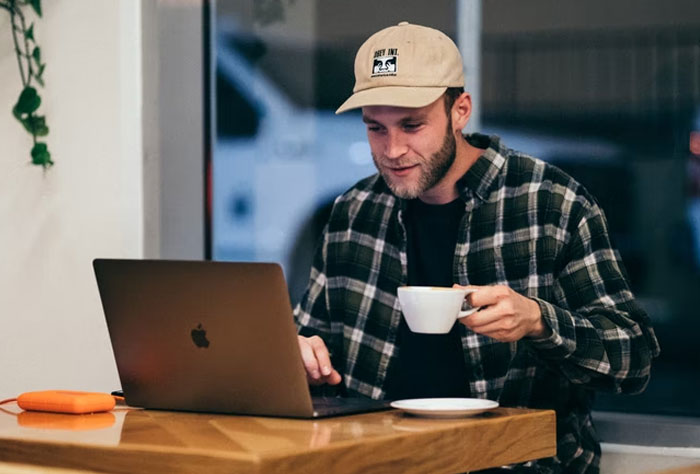 Someone Asks ‘What Do Kids With Helicopter Parents Look Like As Adults?’, And Here Are 30 Illuminating Answers