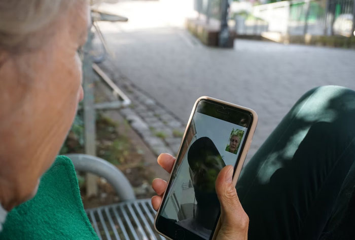 Someone Asks ‘What Do Kids With Helicopter Parents Look Like As Adults?’, And Here Are 30 Illuminating Answers