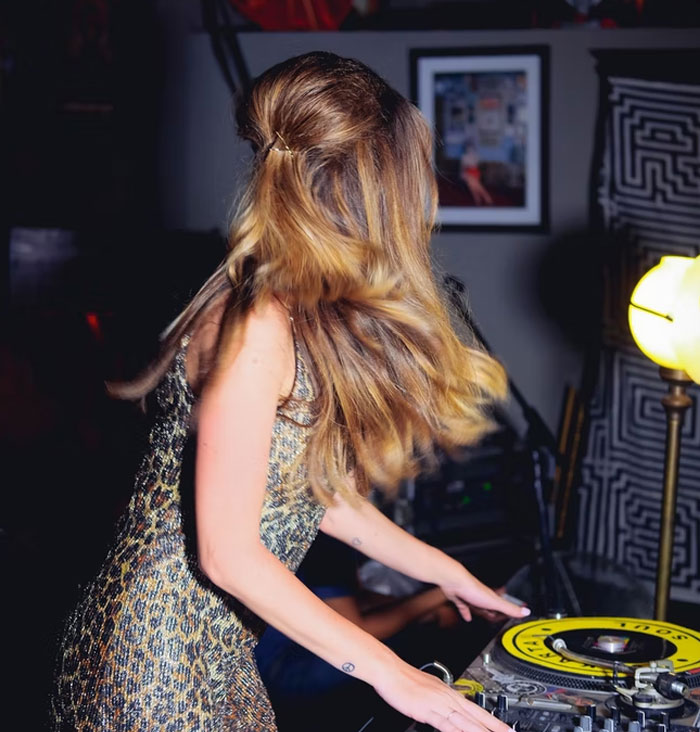 Someone Asks ‘What Do Kids With Helicopter Parents Look Like As Adults?’, And Here Are 30 Illuminating Answers