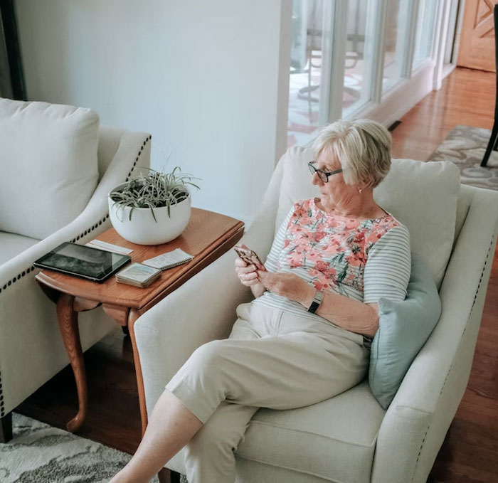 Someone Asks ‘What Do Kids With Helicopter Parents Look Like As Adults?’, And Here Are 30 Illuminating Answers