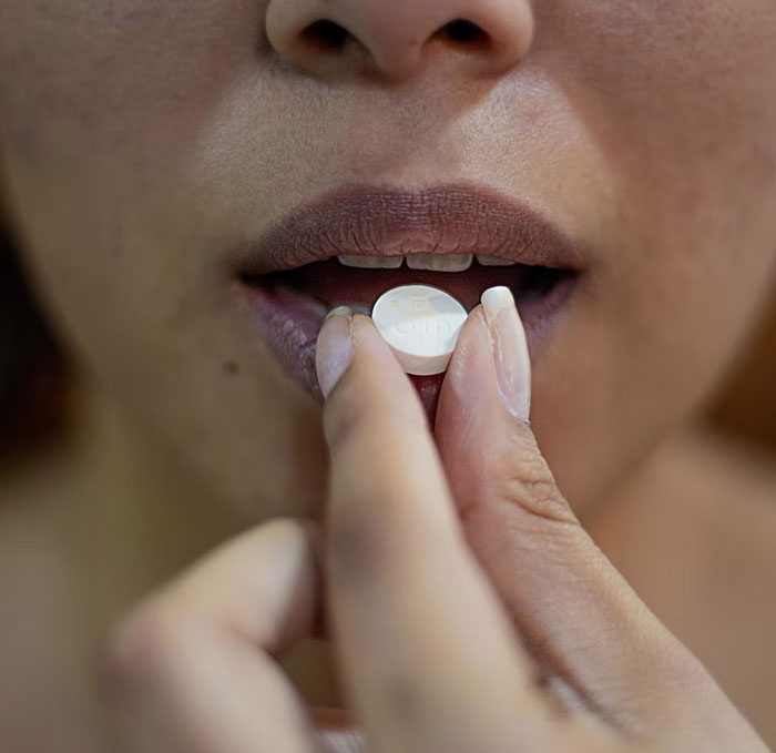 Someone Asks ‘What Do Kids With Helicopter Parents Look Like As Adults?’, And Here Are 30 Illuminating Answers