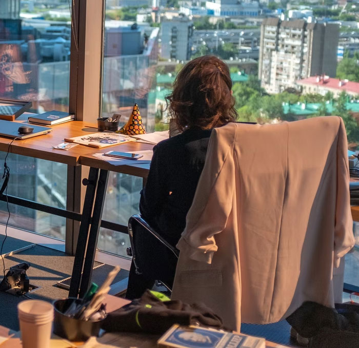 Someone Asks ‘What Do Kids With Helicopter Parents Look Like As Adults?’, And Here Are 30 Illuminating Answers