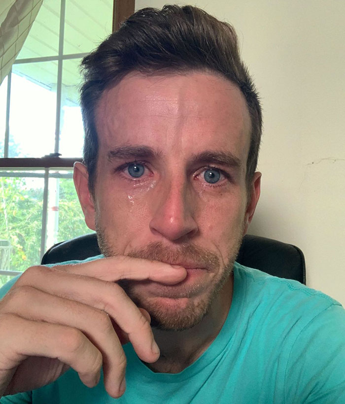 CEO Posts A Crying Selfie After Laying Off Employees, Receives A Major Backlash - 1