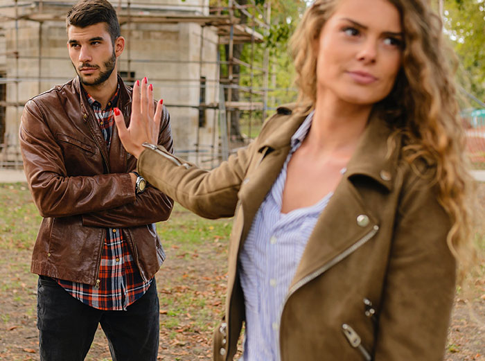 Woman Refuses To Learn Boyfriend&rsquo;s Native Language Because &ldquo;It&rsquo;s Ugly&rdquo; Despite Living There For 5 Years, Drama Ensues