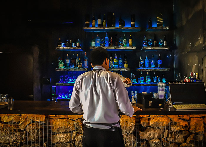 New Bar Manager Fires Literally Everyone, Expects Them To Re-Interview The Next Day