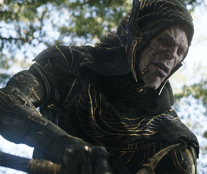 Corvus Glaive looking from Avengers: Infinity War