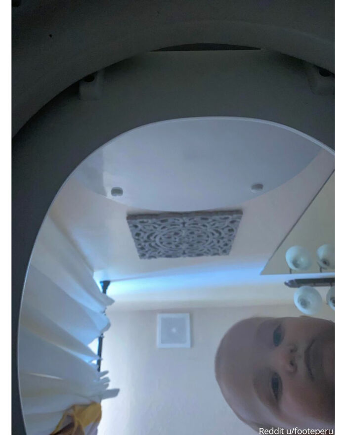 "We Found My Wife’s Phone In The Toilet. We Weren’t Sure Which Of Our Three Kids Put It There...until My Wife Scrolled Through Her Pictures"