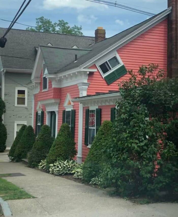 35 Of The Most Awful Homes Shared On The ‘That’s It, I’m Home Shaming’ Facebook Group (New Pics)