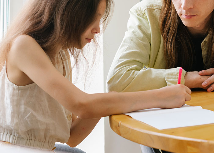 20 Formas de darte cuenta de quiénes son malos padres, compartidas en este hilo online