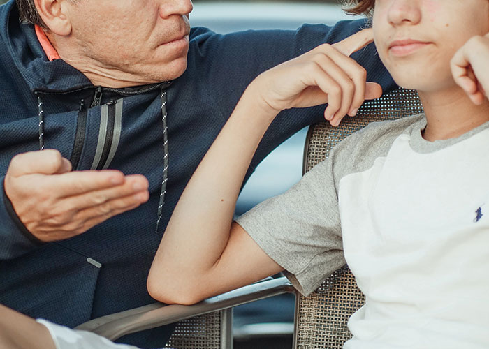 20 Formas de darte cuenta de quiénes son malos padres, compartidas en este hilo online