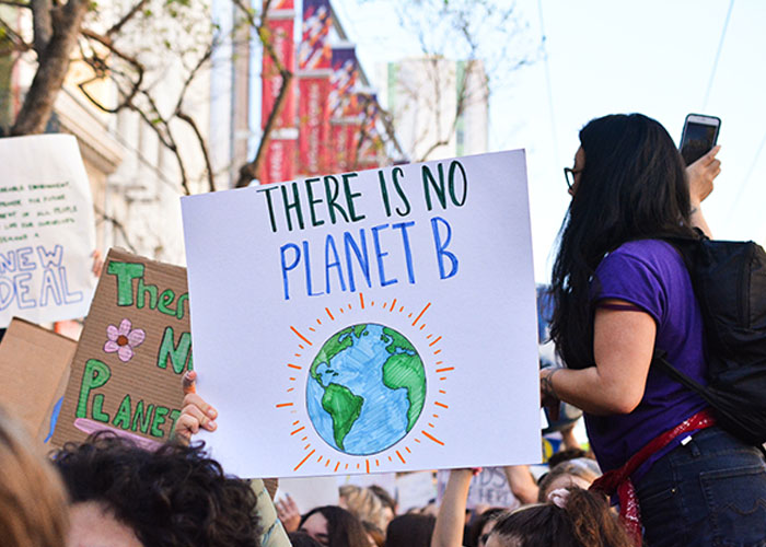 Someone Asks What Current Trend Will Be The Most Regrettable 20 Years From Now, And 35 People Don't Hold Back - 8