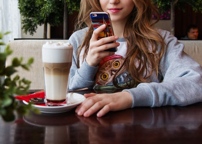 Someone Asks What Current Trend Will Be The Most Regrettable 20 Years From Now, And 35 People Don't Hold Back - 30