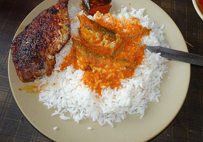 25 Personas cuyo cerebro dejó de funcionar comparten lo más extraño y divertido que hicieron