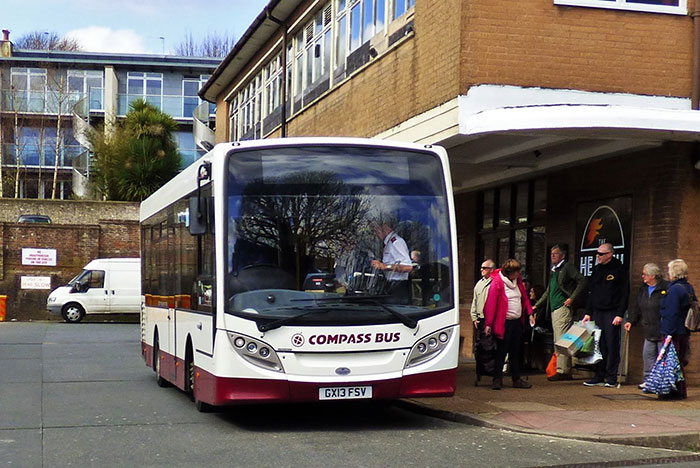 25 Personas cuyo cerebro dejó de funcionar comparten lo más extraño y divertido que hicieron