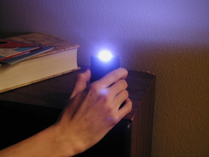 People Share The Strangest Things They Weren't Supposed To Hear But Did Because Of Thin Walls - 12