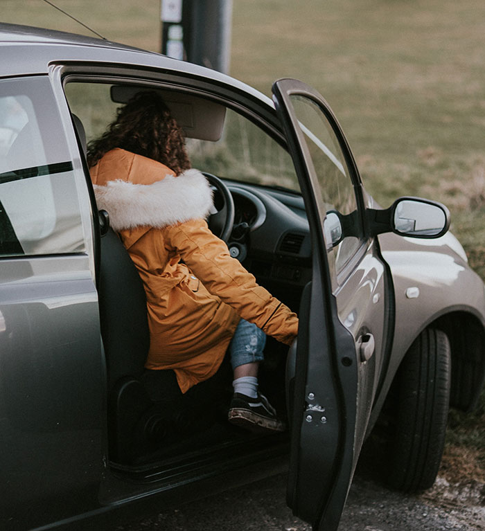 Ex-Neighbor Keeps Parking Car In This Woman&rsquo;s Spot, Gets Her Car Towed