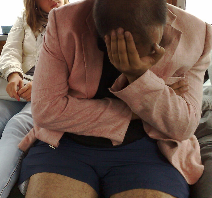 40 Bizarre, Uplifting, Or Straight Up Chucklesome, Yet Unlikely Personal Stories As Shared Online That Are Very Much True